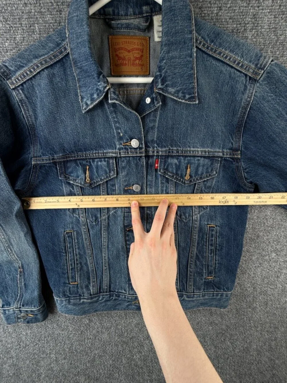 Levi’s Denim Trucker Jacket Blue Button Up Small Adult Biker Red Tab Cotton